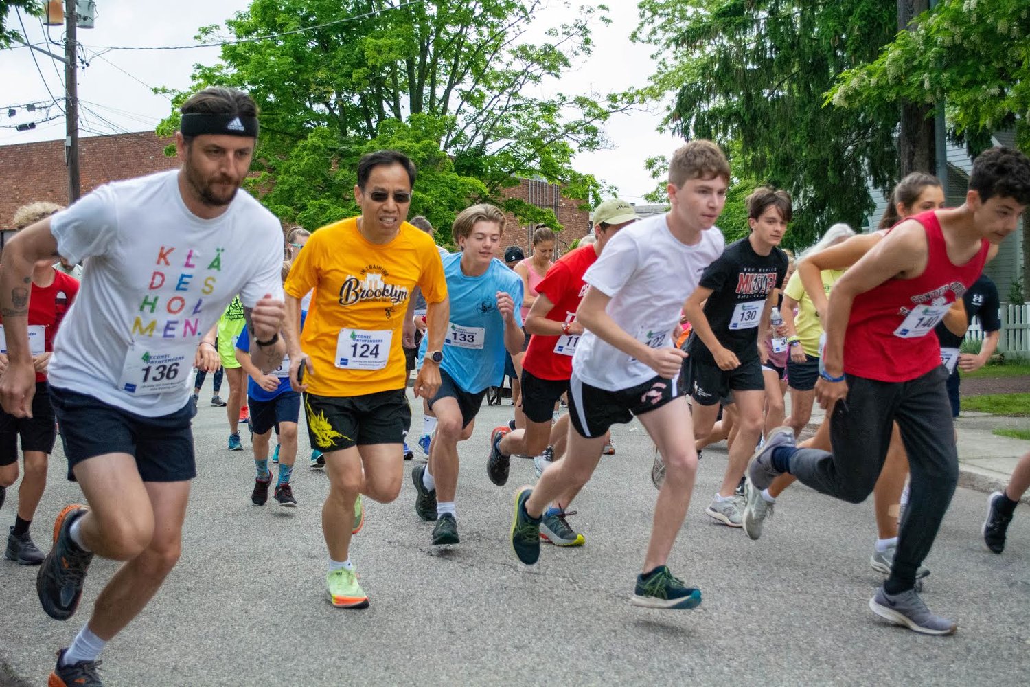 Runners lined up at Neville Park for the Moriches Community Center’s Anthony Parlato Memorial 5K Run/Walk on June 4.